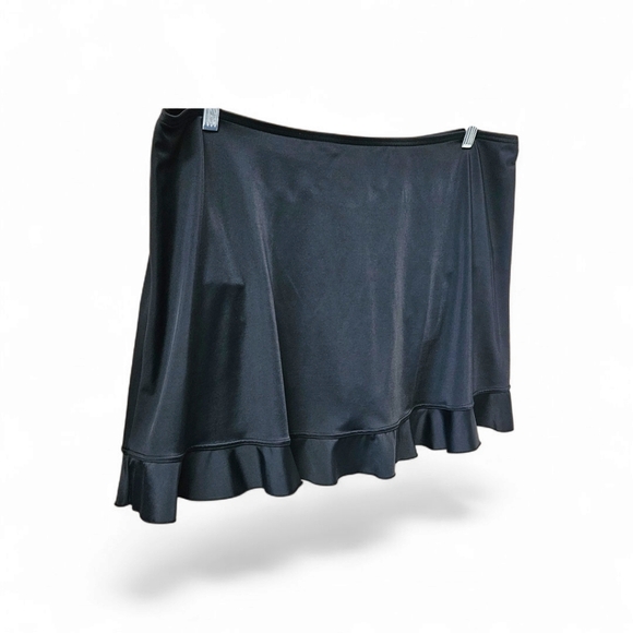 LANEBRYANT Plus Size Black Ruffle Hem MiniSwim skirt With Built In Brief Size 22 - Picture 5 of 10